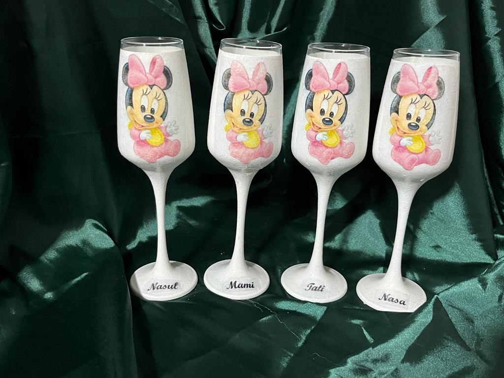 Set Pahare Botez Minnie Roz – Eleganță și Magie pentru Botez | Evenimente De Lux