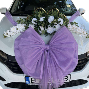 Aranjament Flori Mătase Inimioară – Decor Auto Handmade pentru Nuntă