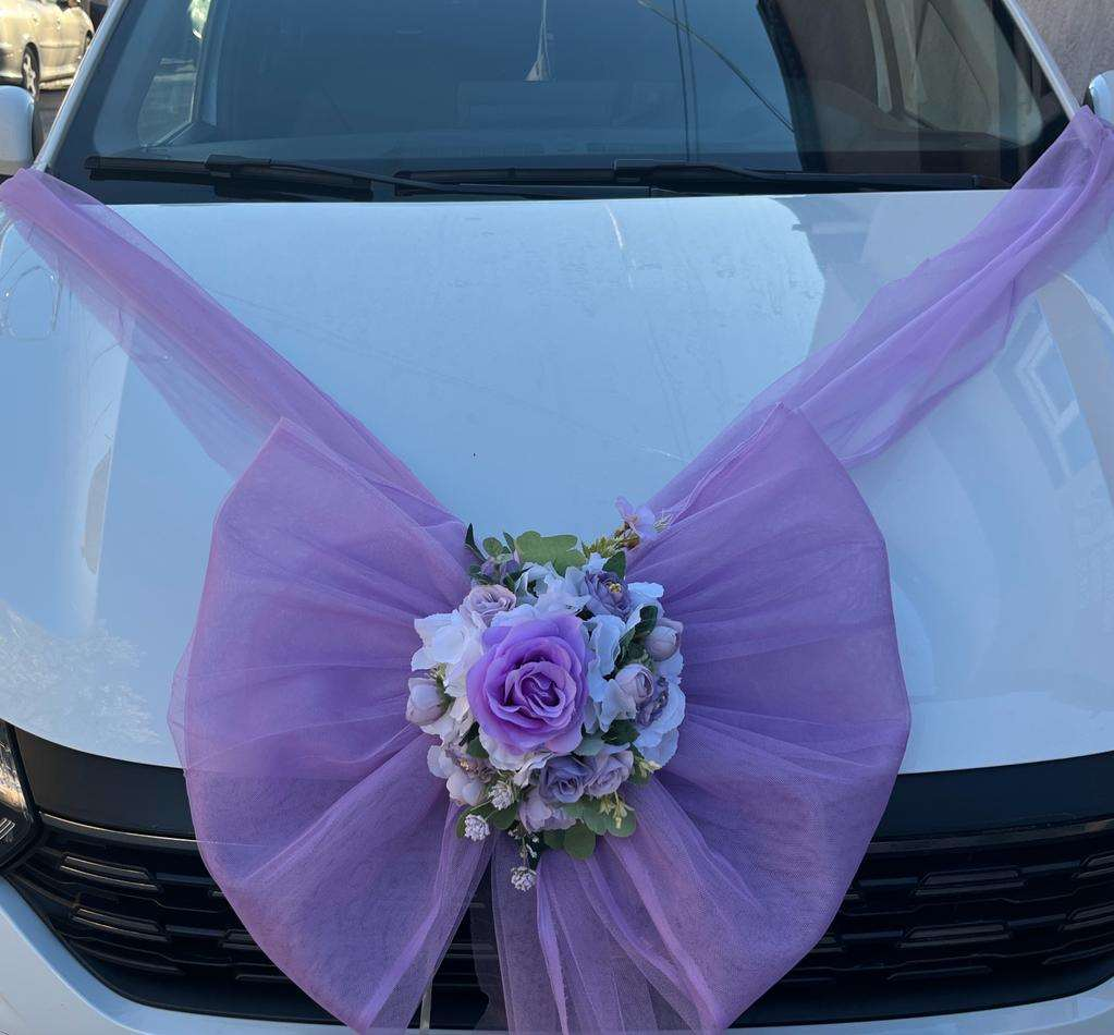 Fundă Butterfly lila – Aranjament Handmade pentru Mașina de Nuntă | Evenimente De Lux