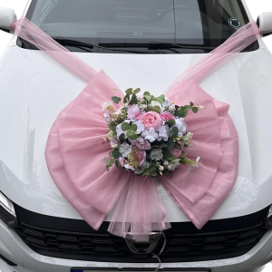 Funda cu Flori Baby Pink – Aranjament Handmade de Lux pentru Mașina de Nuntă | Evenimente De Lux